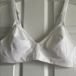 Playtex White Comfort Bra Intimates Sleepwear